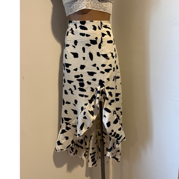 FLOWY skirt - Picture 1 of 1